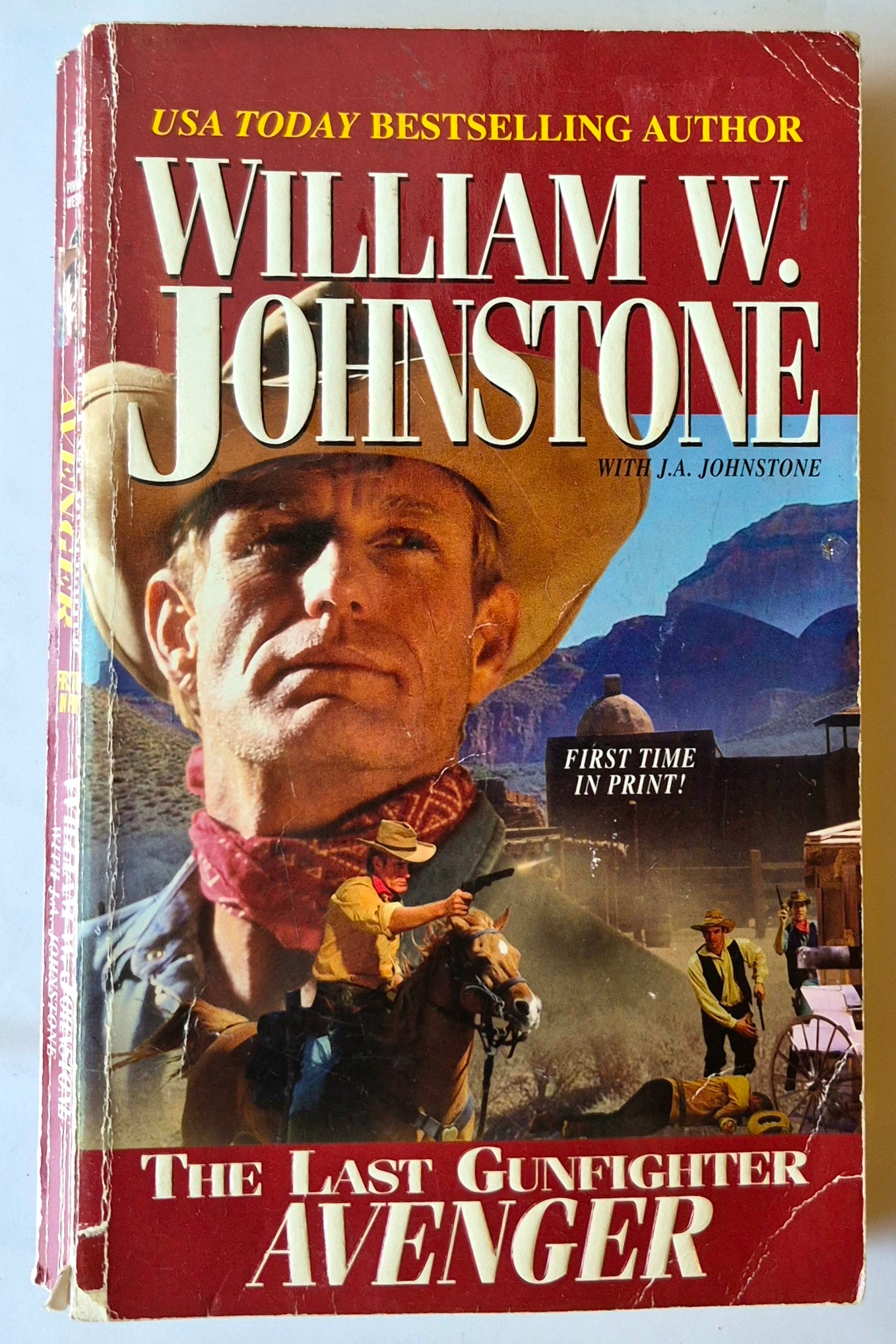 The Last Gunfighter: Avenger von William W. Johnstone (Gut, 2007, Taschenbuch, 282 Seiten, Pinnacle Books)