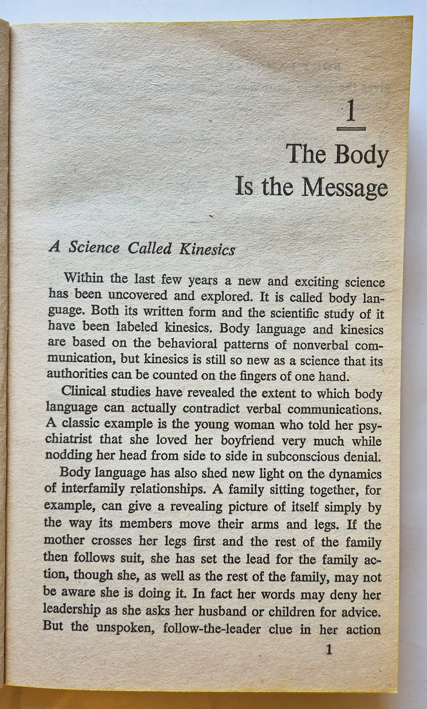 Body Language von Julius Fast (Gut, 1971, Taschenbuch, 183 Seiten, Pocket Books)