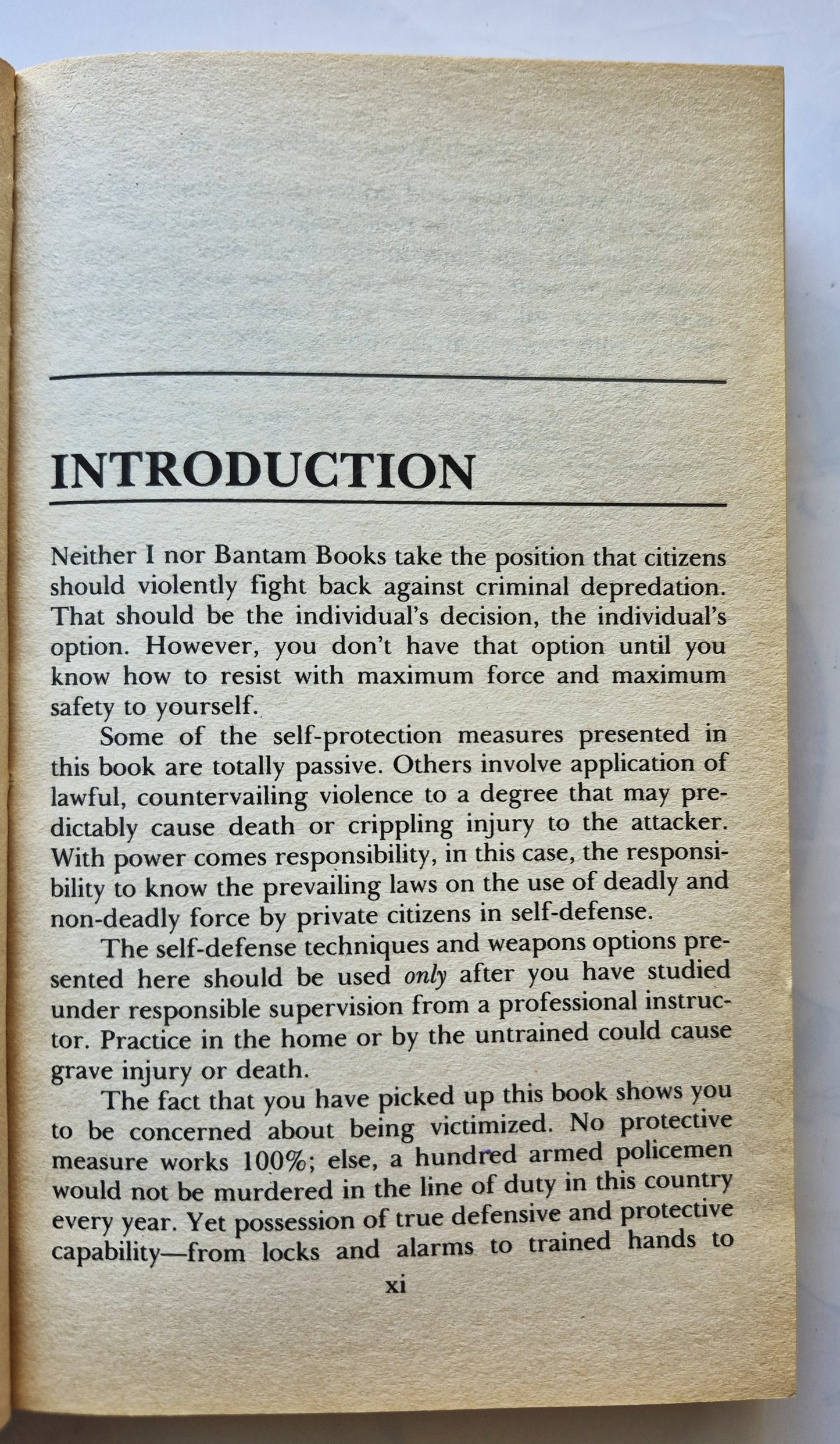 The Truth about Self Protection von Massad F. Ayoob (Sehr gut, 1991, Pbk, 420 S., Bantam Books)