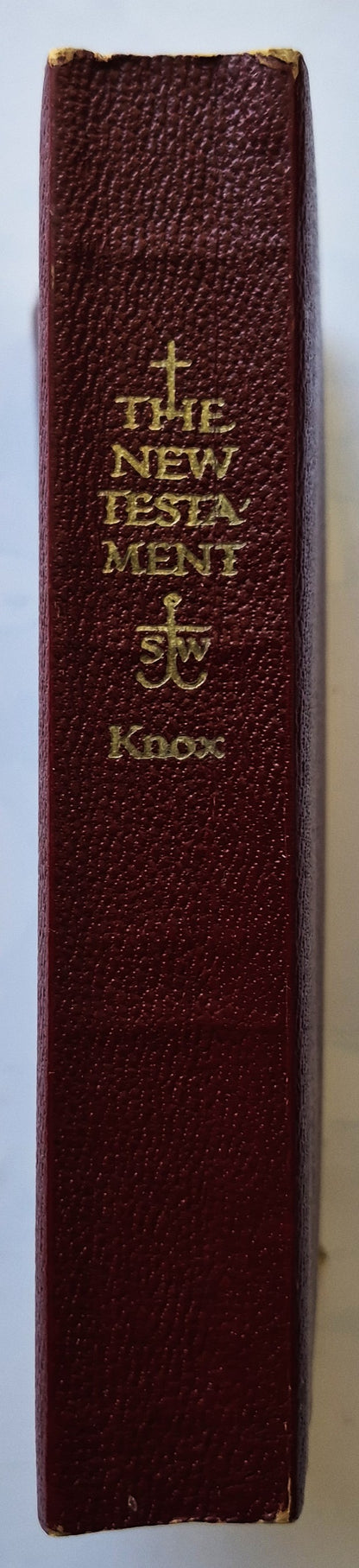 Das Neue Testament Unseres Herrn und Retters Jesus Christus, übersetzt von Ronald Knox (Gut, 1954, Taschenbuch, 697 Seiten, Sheed & Ward)