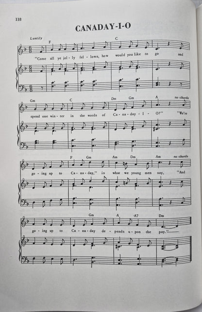 Songs of Work and Protest: 100 Favorite Songs of American Workers von Edith Fowke; Joe Glazer (Gut, 1973, Taschenbuch, 209 Seiten, Dover)