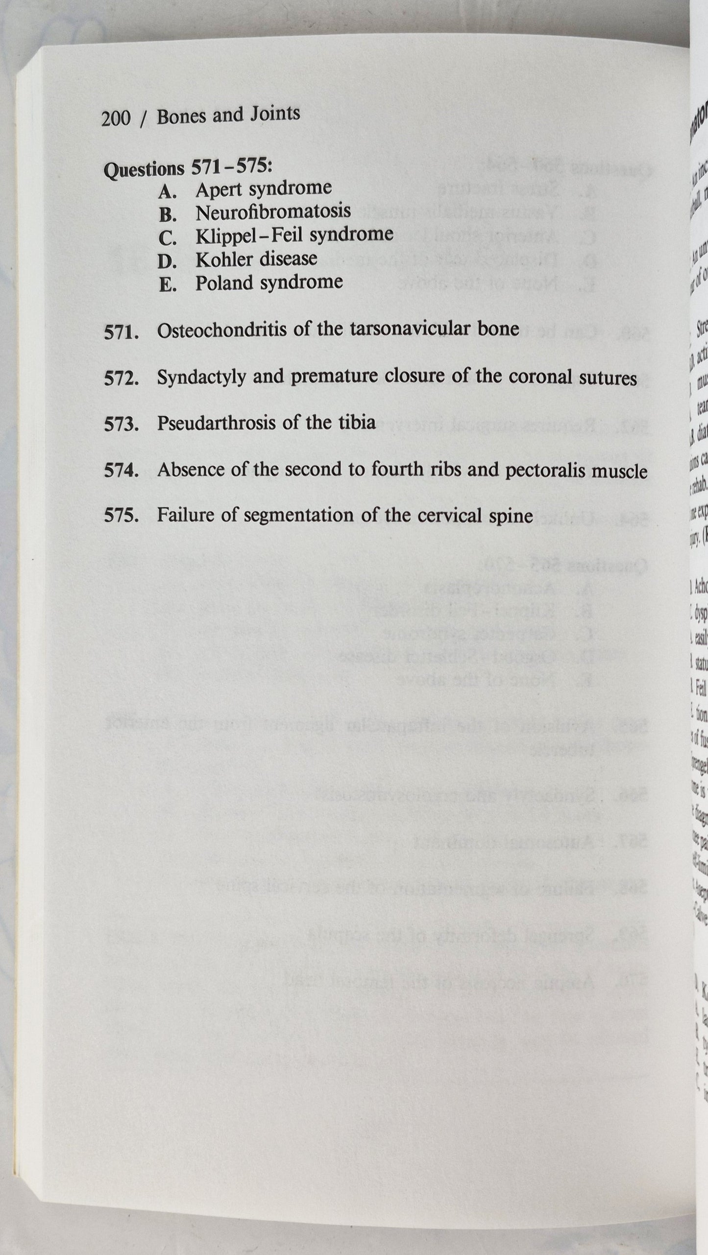 Pediatrics: 700 Questions and Answers 8th Ed.by Victor A. LaCerva (Very good, 1990, Pbk, 249 pgs, Medical Examination Pub.)