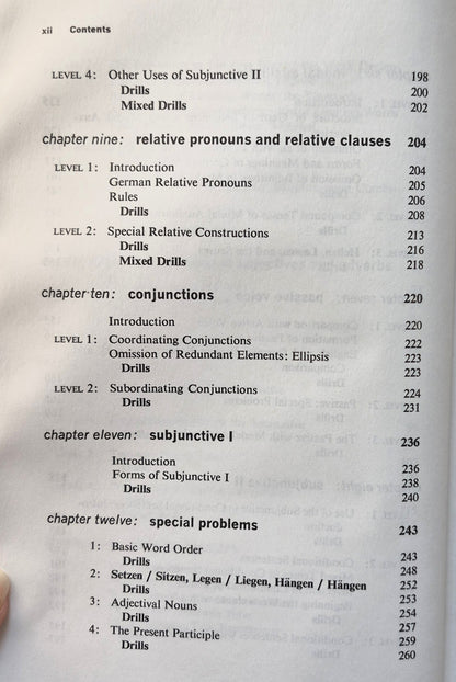 German in Review von Kimberly Sparks; Van Horn Vail (Sehr gut, 1967, gebunden, 317 Seiten, Harcourt Brace Jovanovich)