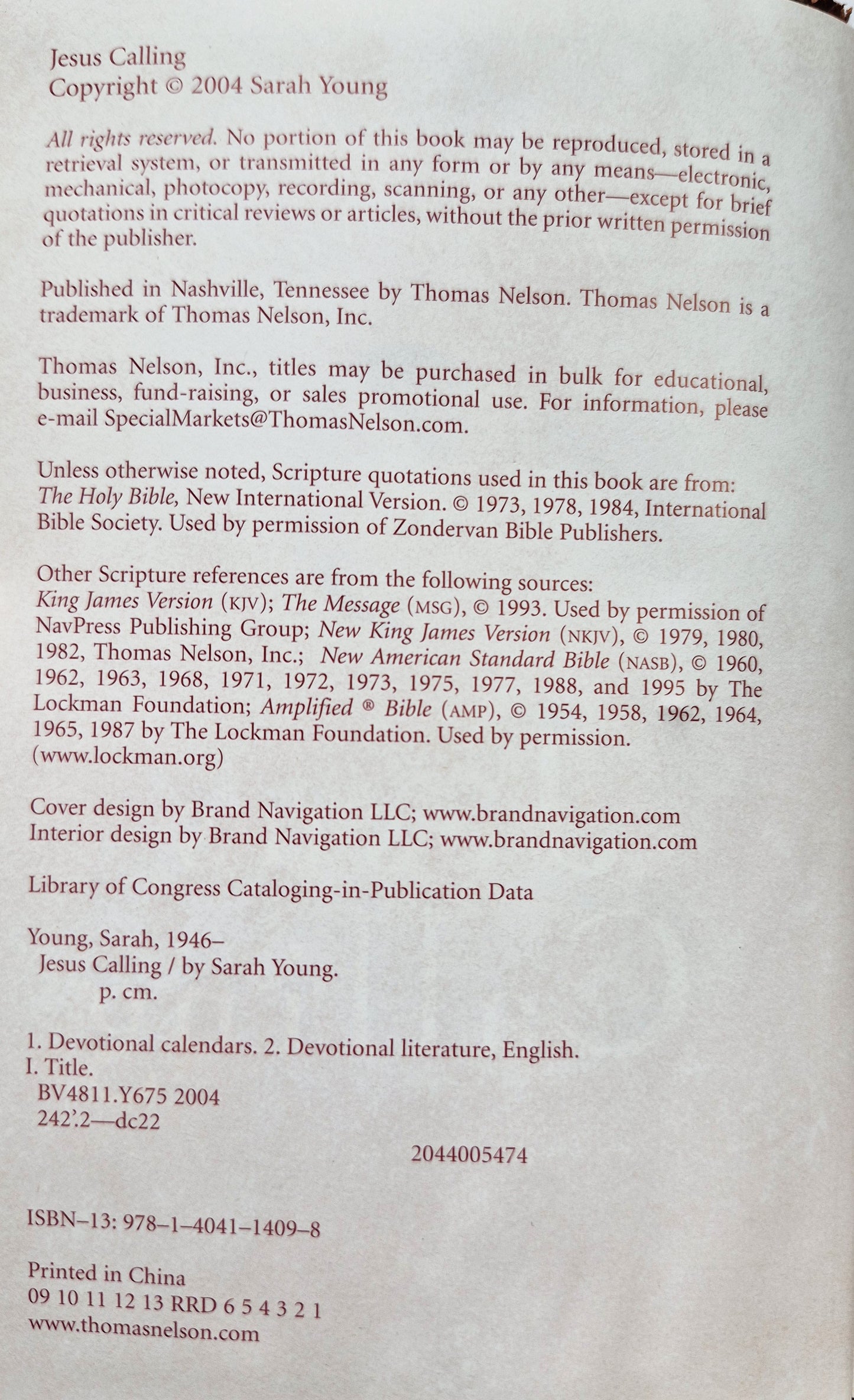 Jesus Calling: Tägliche Andachten für das ganze Jahr von Sarah Young (Gut, 2004, wattierter HC, 382 Seiten, Thomas Nelson)