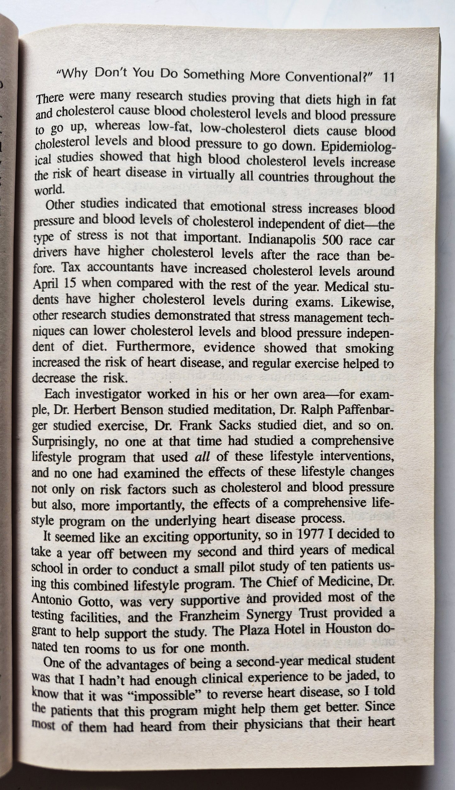 Dr. Dean Ornish's Program for Reversing Heart Disease by Dean Ornish (Very Good 1996 Pbk 638 pgs Ballantine Books)