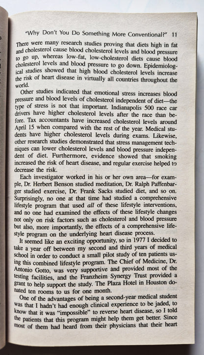 Dr. Dean Ornish's Program for Reversing Heart Disease by Dean Ornish (Very Good 1996 Pbk 638 pgs Ballantine Books)