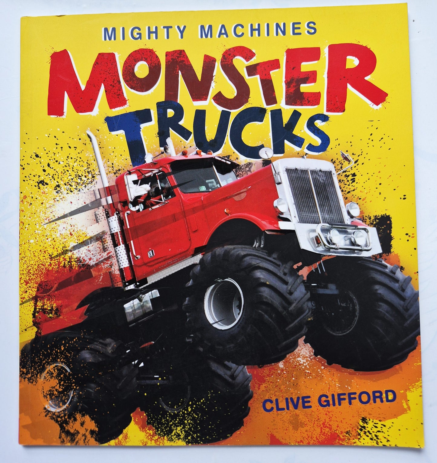 Mighty Machines: Monster Trucks by Clive Gifford (Very good, 2018, Pbk, 32 pgs, Quarto Pub)