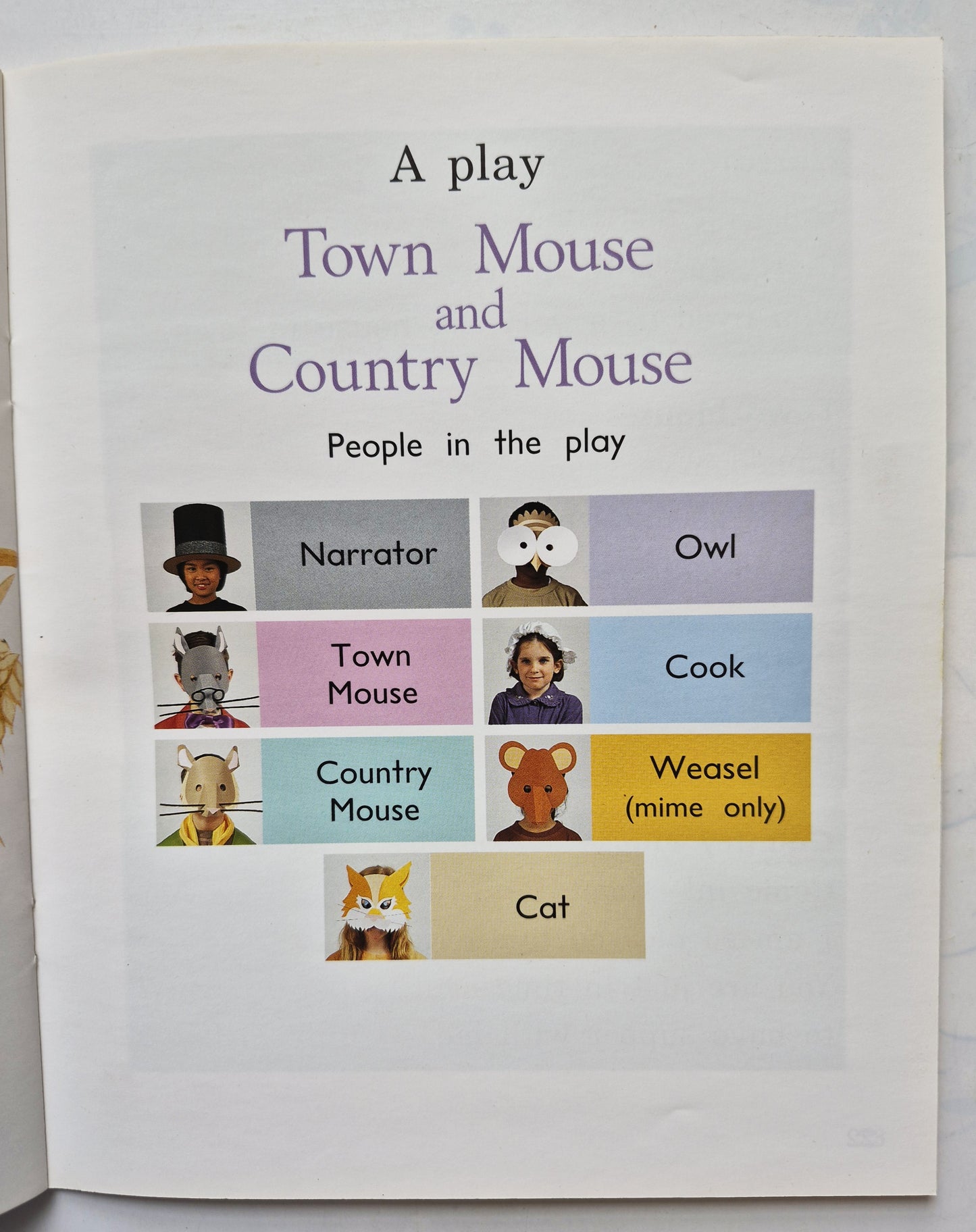 Town Mouse and Country Mouse by Annette Smith; Betty Greenhatch (Very good, 1998, Pbk, 32 pgs, Rigby PM Coll.)