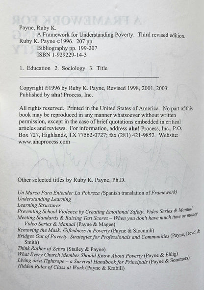 A Framework for Understanding Poverty por Ruby K. Payne (Muy bueno, 1996, Tapa blanda, 207 págs., aha! Press)