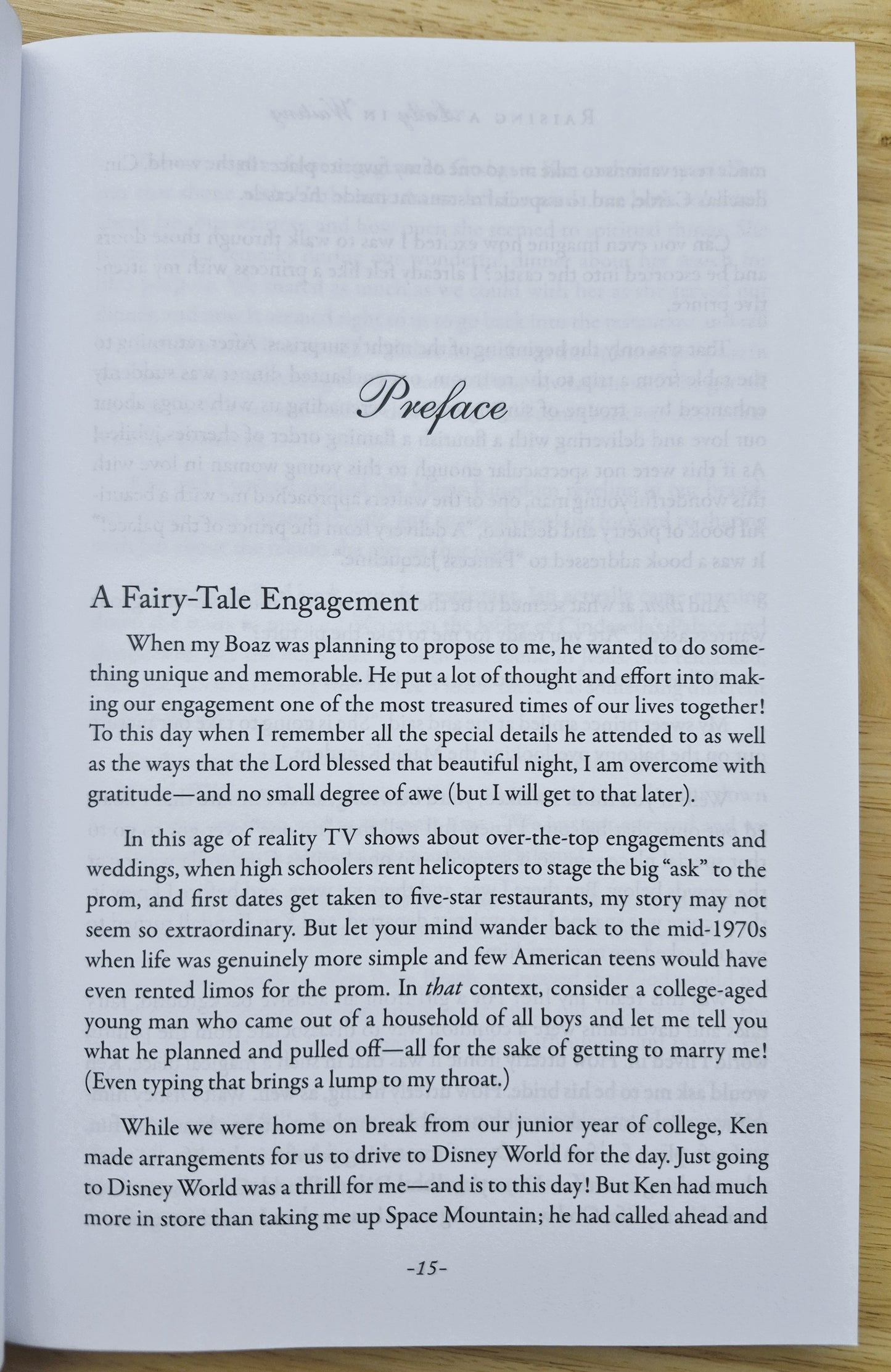 Raising a Lady in Waiting: Guía para padres para ayudar a tu hija a evitar a un patán por Jackie Kendall (Nuevo, 2013, Rústica, 240 págs., Destiny Image)