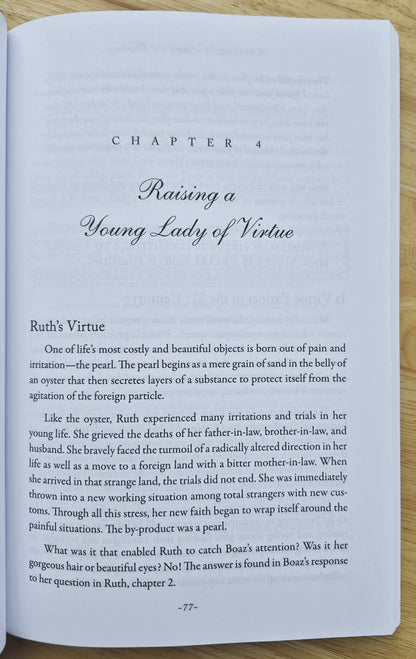 Raising a Lady in Waiting: Guía para padres para ayudar a tu hija a evitar a un patán por Jackie Kendall (Nuevo, 2013, Rústica, 240 págs., Destiny Image)