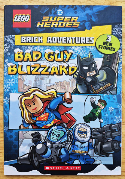 LEGO DC Super Heroes: Aventuras de Ladrillo: La Tormenta del Villano por Liz Marsham (Nuevo, 2018, Rústica, 64 páginas, Scholastic)