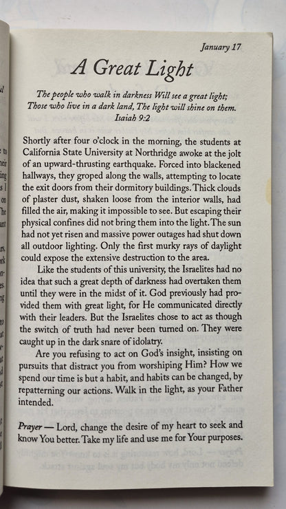 Daily Wisdom for Women: Practical Insight for Today's Woman by Carol L. Fitzpatrick (Good, 1997, Pbk, 384 pgs, Barbour)