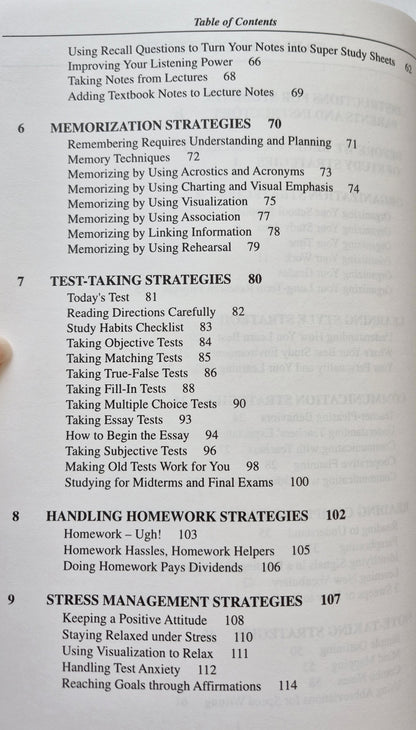 Trivia and More Trivia por Dan Carlinsky; Edwin Goodgold (Muy bueno, 1966, Tapa dura, 268 páginas, Castle Books)