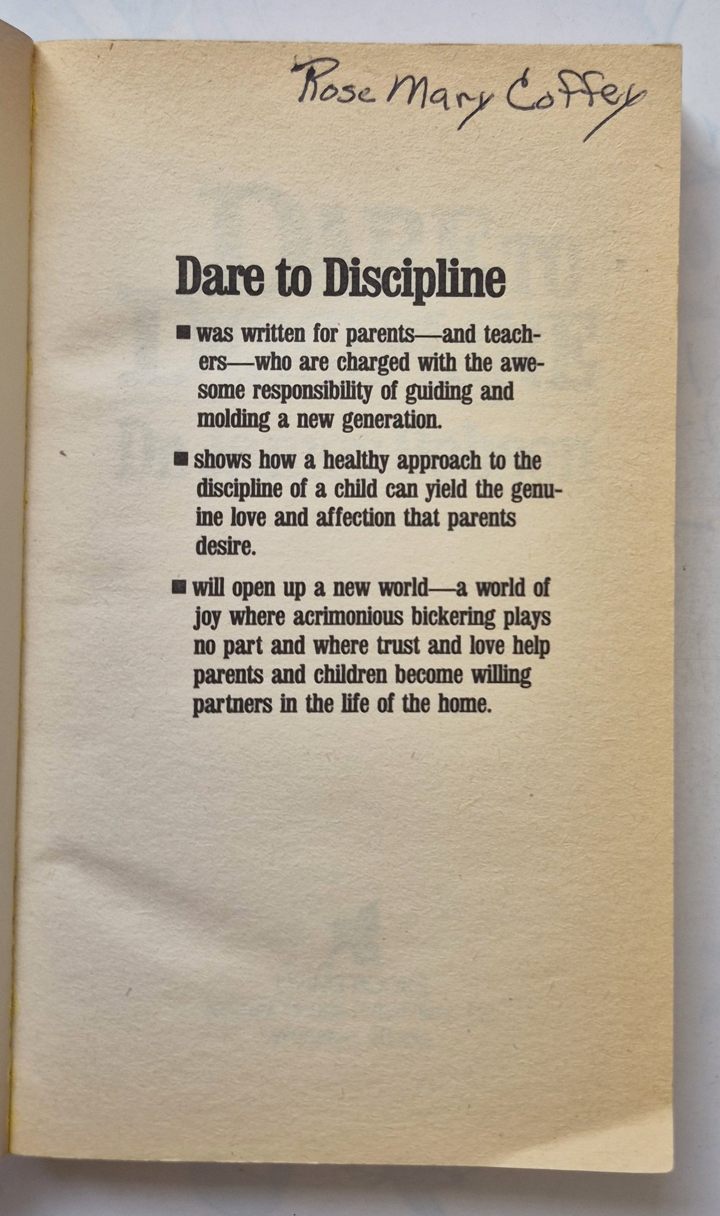 Dare to Discipline by James Dobson (Good, 1988, Pbk, 197 pgs, Tyndale House)
