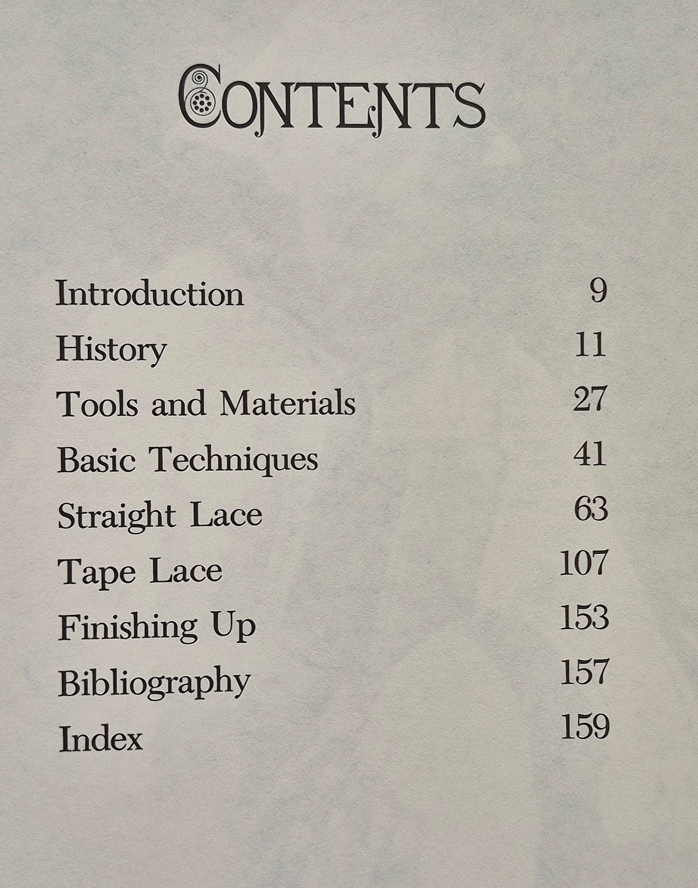 Bobbin Lace: An Illustrated Guide to Traditional and Contemporary Techniques by Brigita Fuhrmann (Very Good, 1985, Pbk, 160 pgs, Dover)