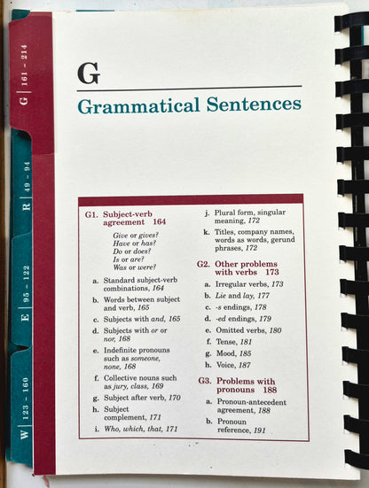 A Writer's Reference Fourth Edition by Diana Hacker (Very Good, 1999, Pbk, Bedford/St. Martin's)