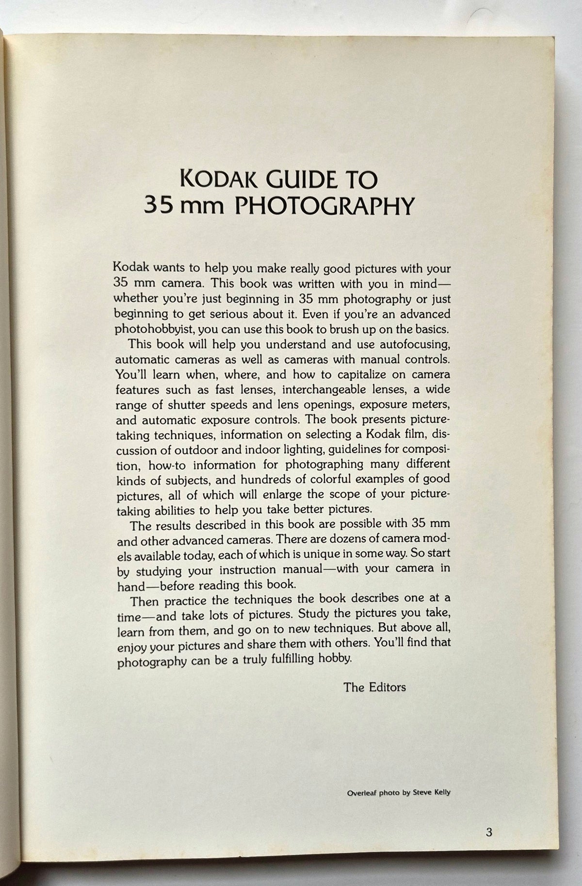 A Separate Peace por John Knowles (Muy buen estado, 1996, Tapa blanda, 204 páginas, Scribner)
