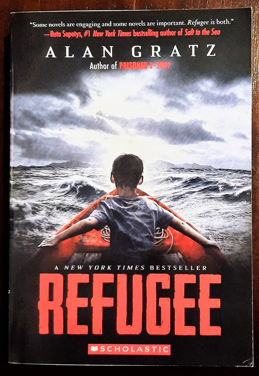 Refugee by Alan Gratz (New, 2017, Pbk)