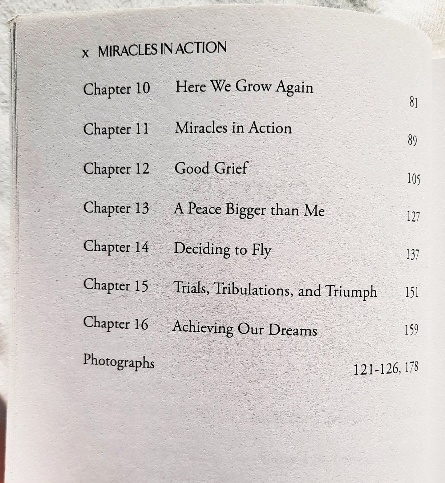 Miracles in Action: Turning Pain into Power and Grief into Peace von Angela Alexander (Sehr gut, 2013, Taschenbuch, 180 Seiten, Running Springs Press)