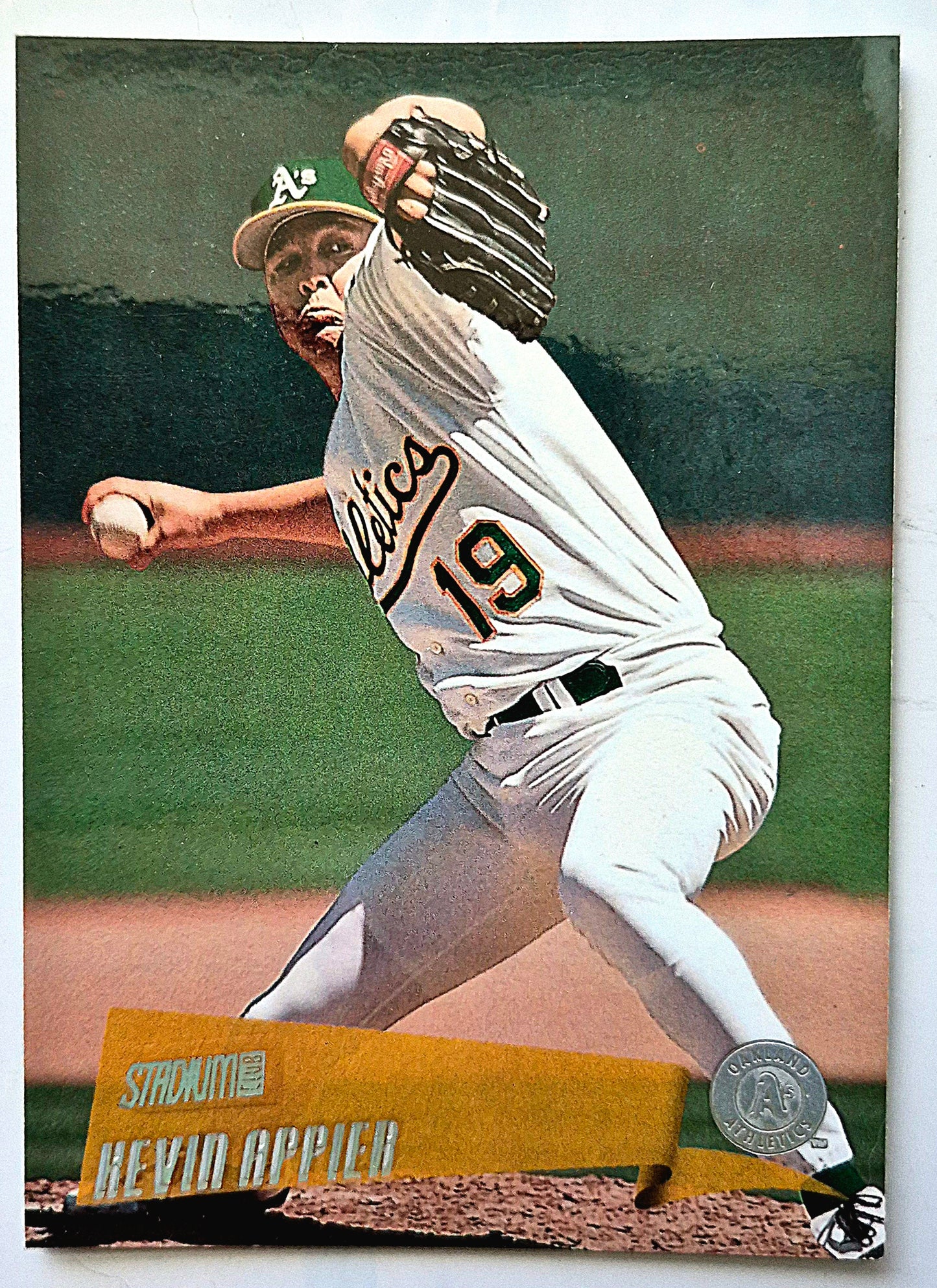 Appier Kevin Oakland Athletics Pitcher #26 Topps 2000 Stadium Club Baseball Card