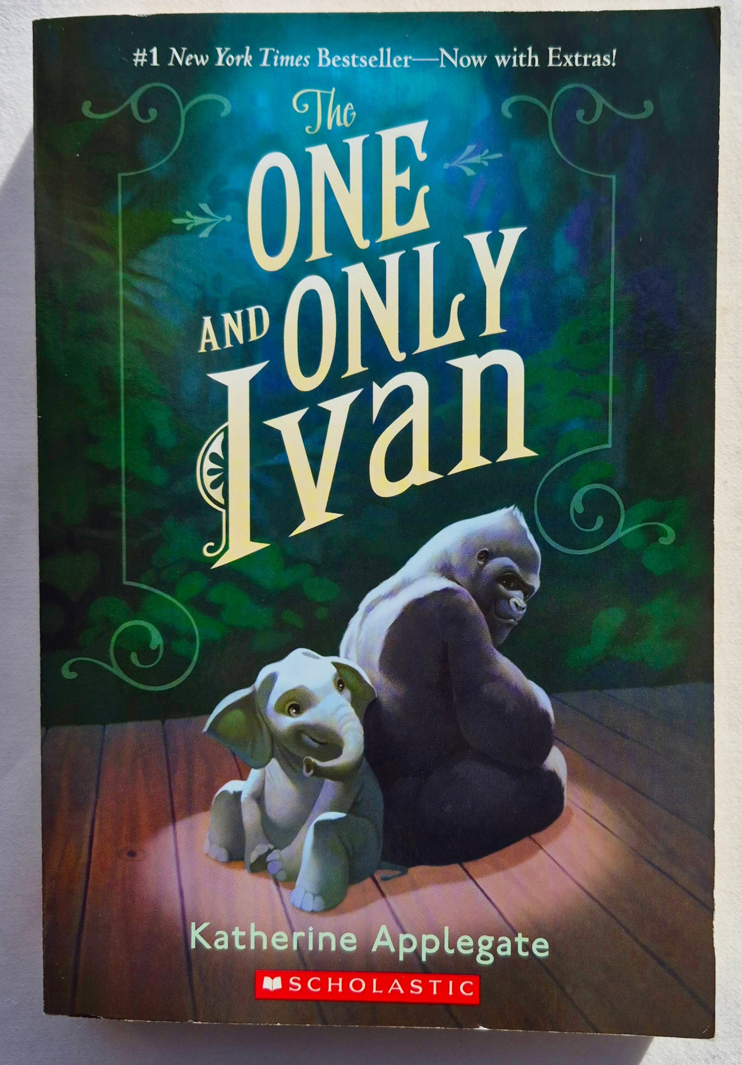 Der einzig wahre Ivan von Katherine Applegate (Sehr gut, 2015, Pbk, 325 S., Scholastic)