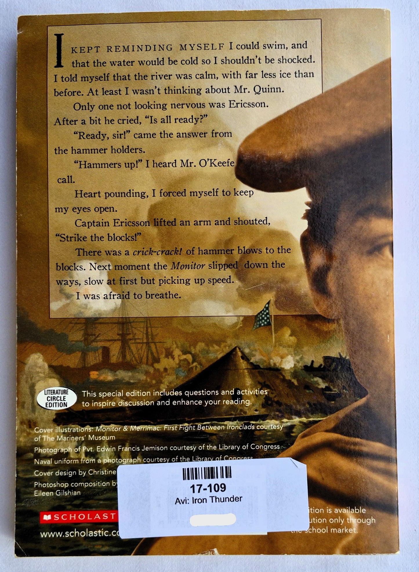 Iron Thunder: The Battle Between the Monitor and the Merrimac by Avi (Very Good, 2008, Pbk, 203  pages, Scholastic)