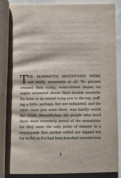KneeKnock Rise by Natalie Babbitt (New, 2007, Pbk, 118 pages, Scholastic)