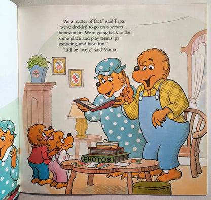 The Berenstain Bears and the Week at Grandma's by Stan & Jan Berenstain (Very good, 1986, Pbk, 32 pages, Random House)