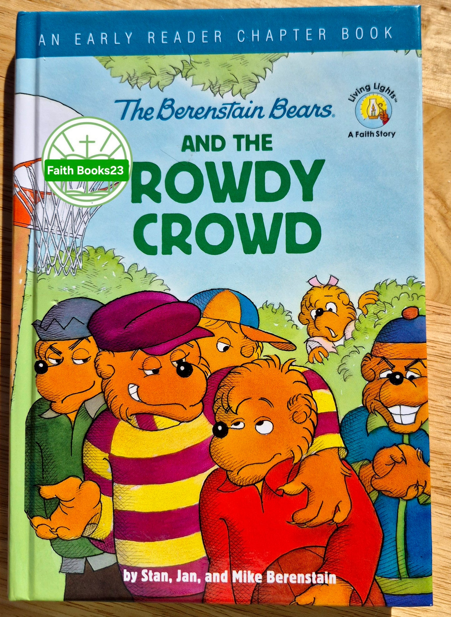 Die Berenstain Bears und die rüpelhafte Meute von Stan, Jan und Mike Berenstain (Neu, geb., 2020, 96 Seiten, ZonderKidz)