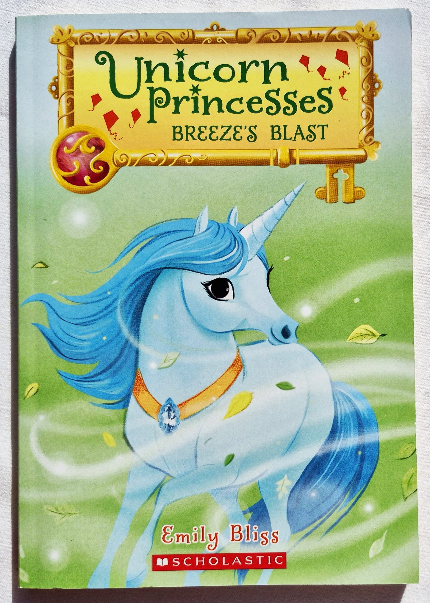 Einhorn-Prinzessinnen: Breeze's Blast von Emily Bliss (Neu, 2018, Paperback, Scholastic, 113 Seiten)
