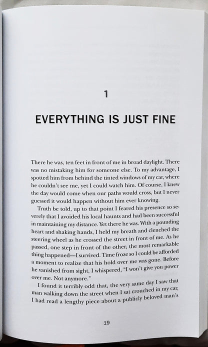 Prey Tell: Warum wir Frauen zum Schweigen bringen, die die Wahrheit sagen und wie jeder seine Stimme erheben kann von Tiffany Bluhm (Wie neu, 2021, Taschenbuch, 192 S., Brazos Press)