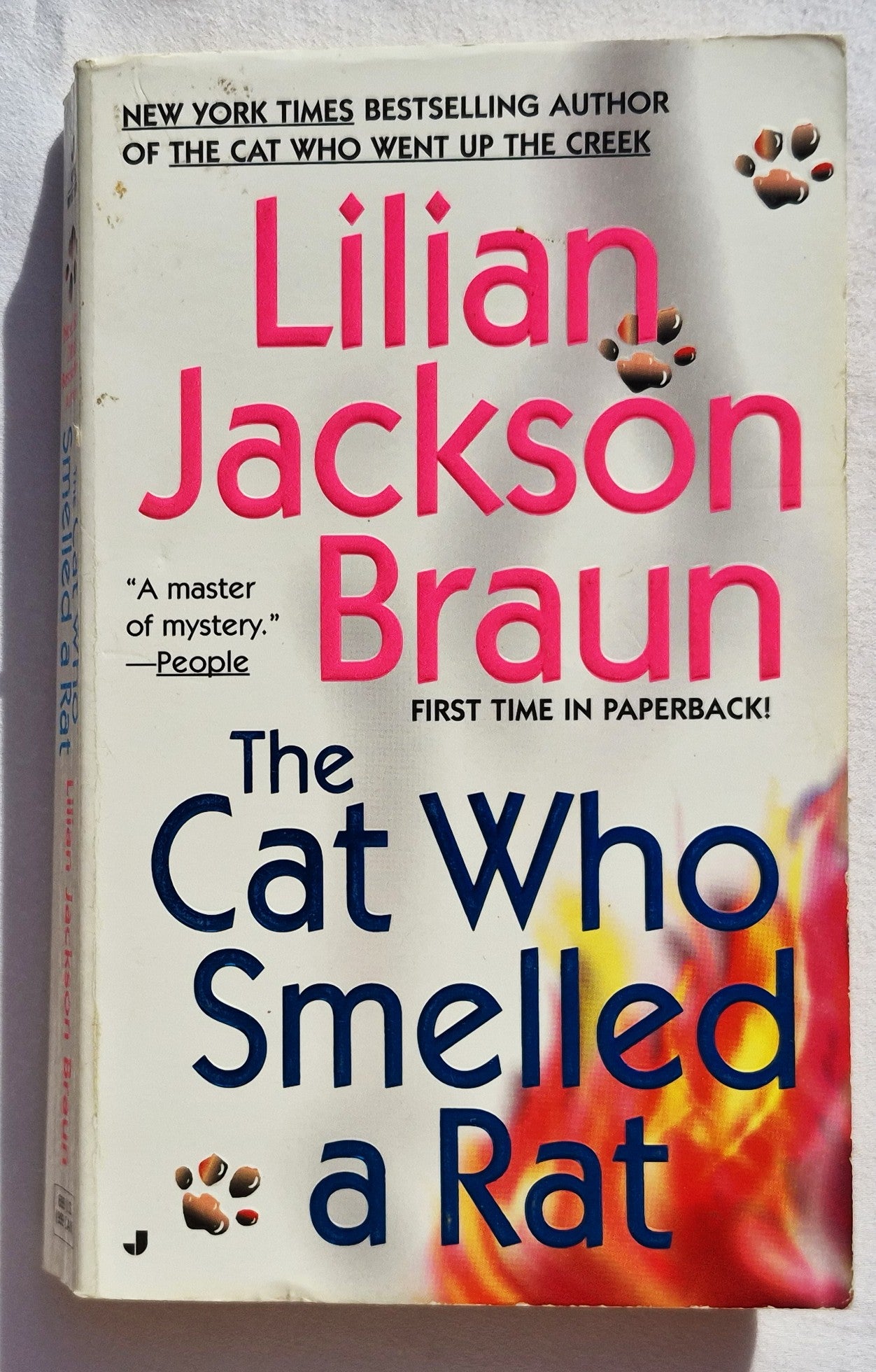 The Cat Who Smelled a Rat #23 by Lilian Jackson Braun (Good, 2002, Pbk, 304 pages, Penguin Publishing)