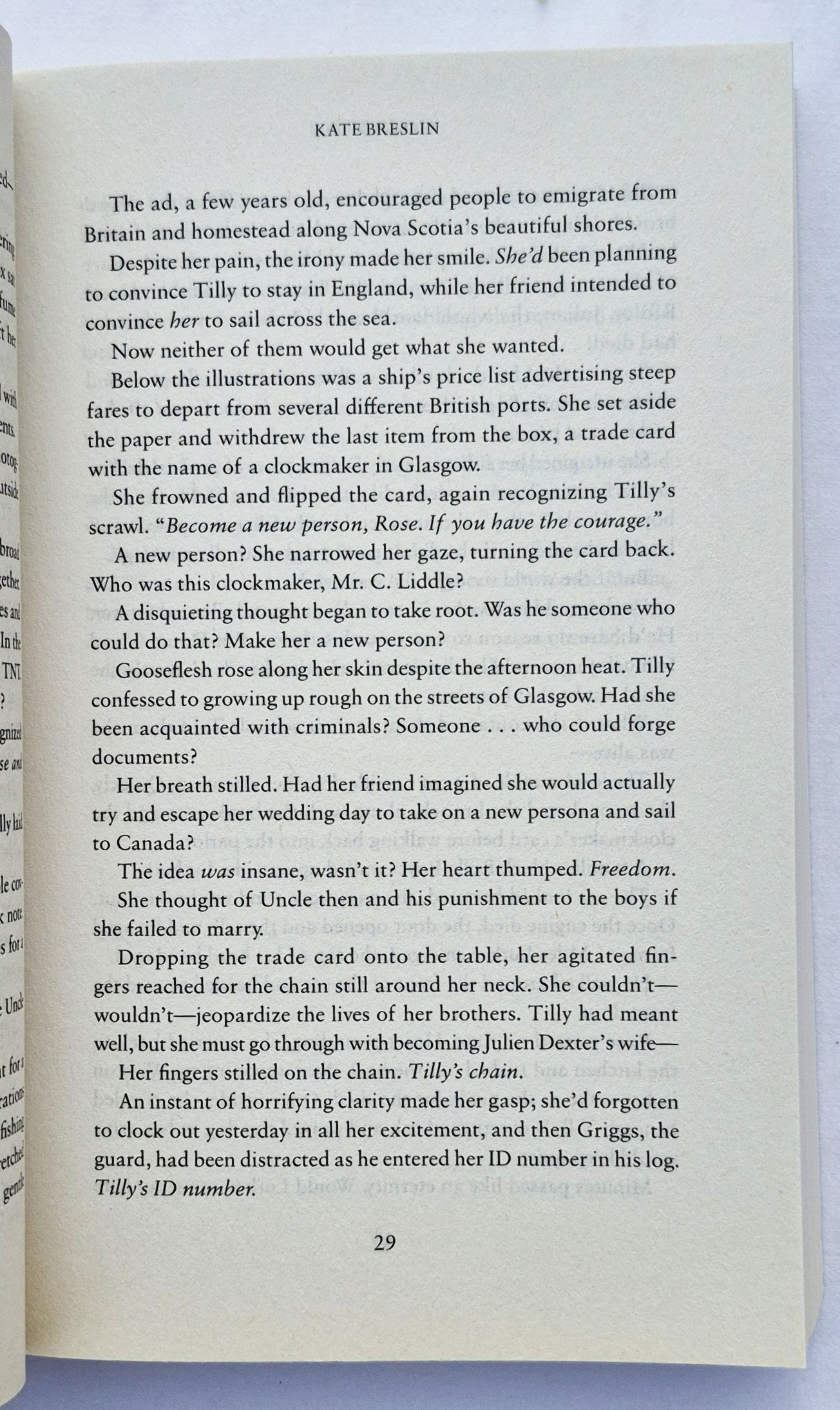 As Dawn Breaks von Kate Breslin (Neu, 2021, Taschenbuch, 396 Seiten, Bethany House)