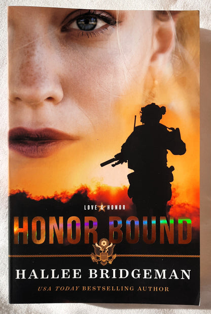 Honor Bound #1 von Hallee Bridgeman (Love & Honor Serie, Neu, 2022, Taschenbuch, 369 Seiten, Revell)