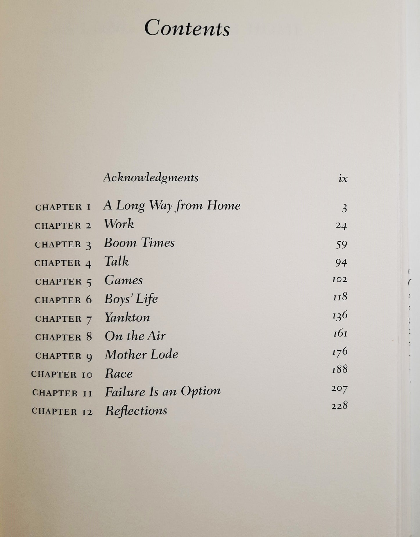 A Long Way From Home: Kindheit im amerikanischen Herzen von Tom Brokaw (Sehr gut, 2002, gebunden, 233 Seiten, Random House)