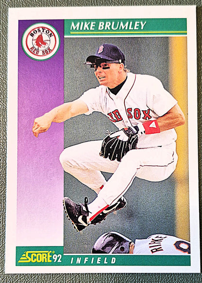 Scott Bailes California Angels Relief Pitcher 1992 Score #331 Baseballkarte (Exzellent)