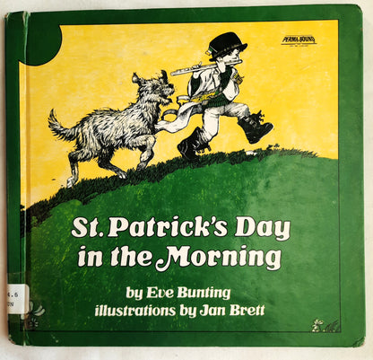 St. Patrick's Day in the Morning by Eve Bunting (Good, 1980, HC, 32 pages, Clarion Books)