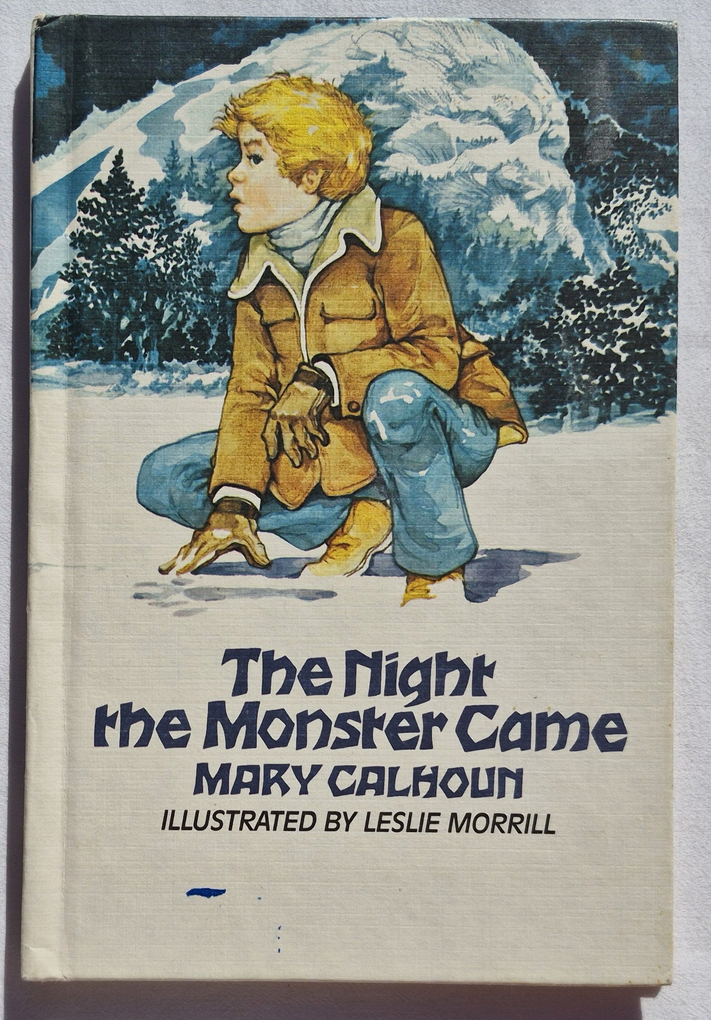 The Night the Monster Came von Mary Calhoun (Sehr gut, 1982, HC, 62 Seiten, Weekly Reader Books)