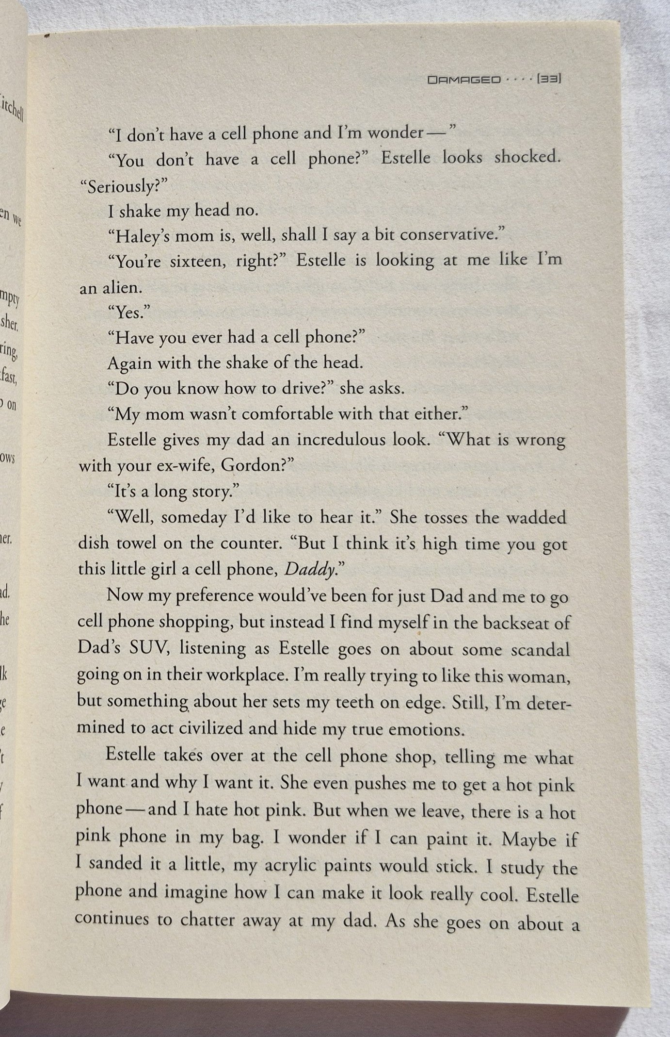 Dañado: Una confianza violada por Melody Carlson (Secrets, Muy buen estado, 2011, Rústica, 205 páginas, NavPress)
