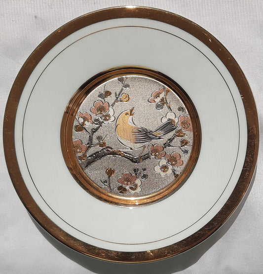 Art of Chokin 6" Decorative Plate with Singing Bird and Cherry Blossoms 24K Gold Trim (Very Good)