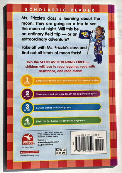 The Magic School Bus Takes a Moonwalk von Joanna Cole (Neu, 2004, Taschenbuch, 32 Seiten, Scholastic)