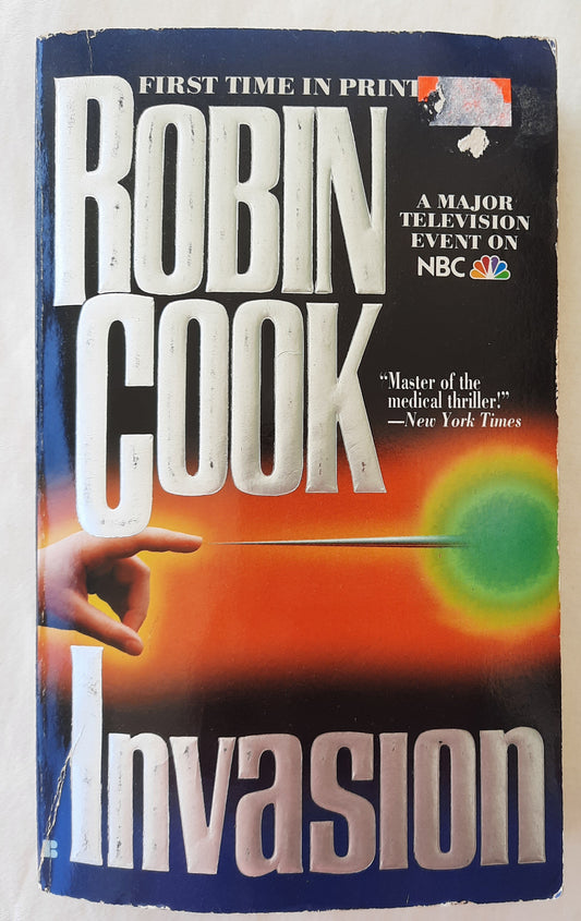 Invasion by Robin Cook (Good, 1997, Pbk, 338 pages, Berkley)