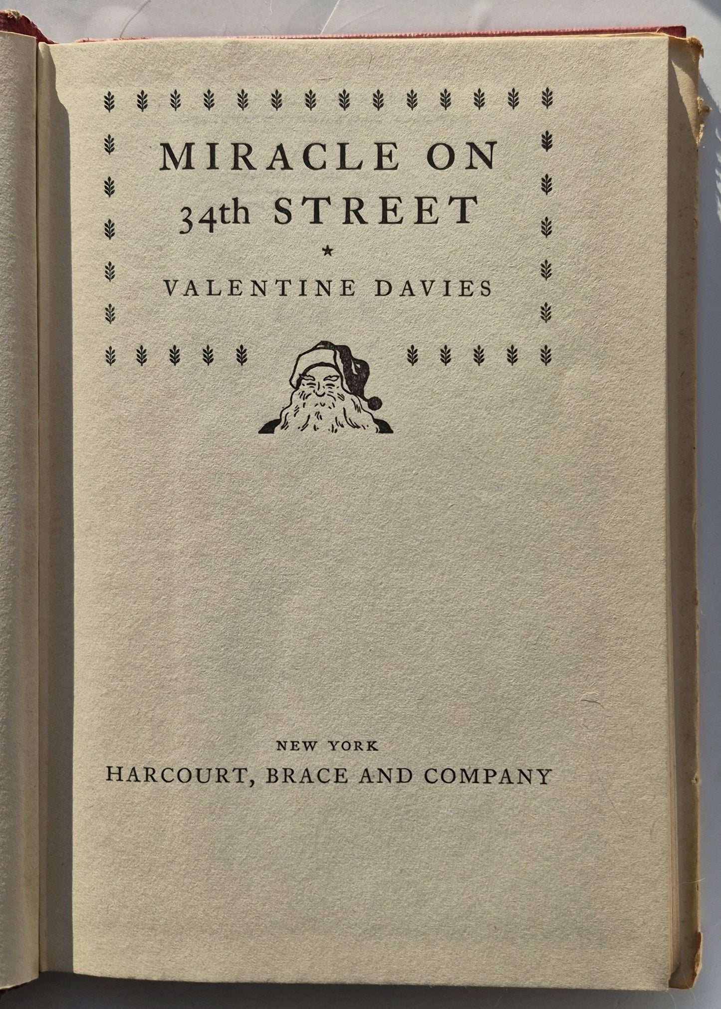 Das Wunder von Manhattan von Valentine Davies (Gut, 1947, gebunden, 120 Seiten, Harcourt, Brace and Company)