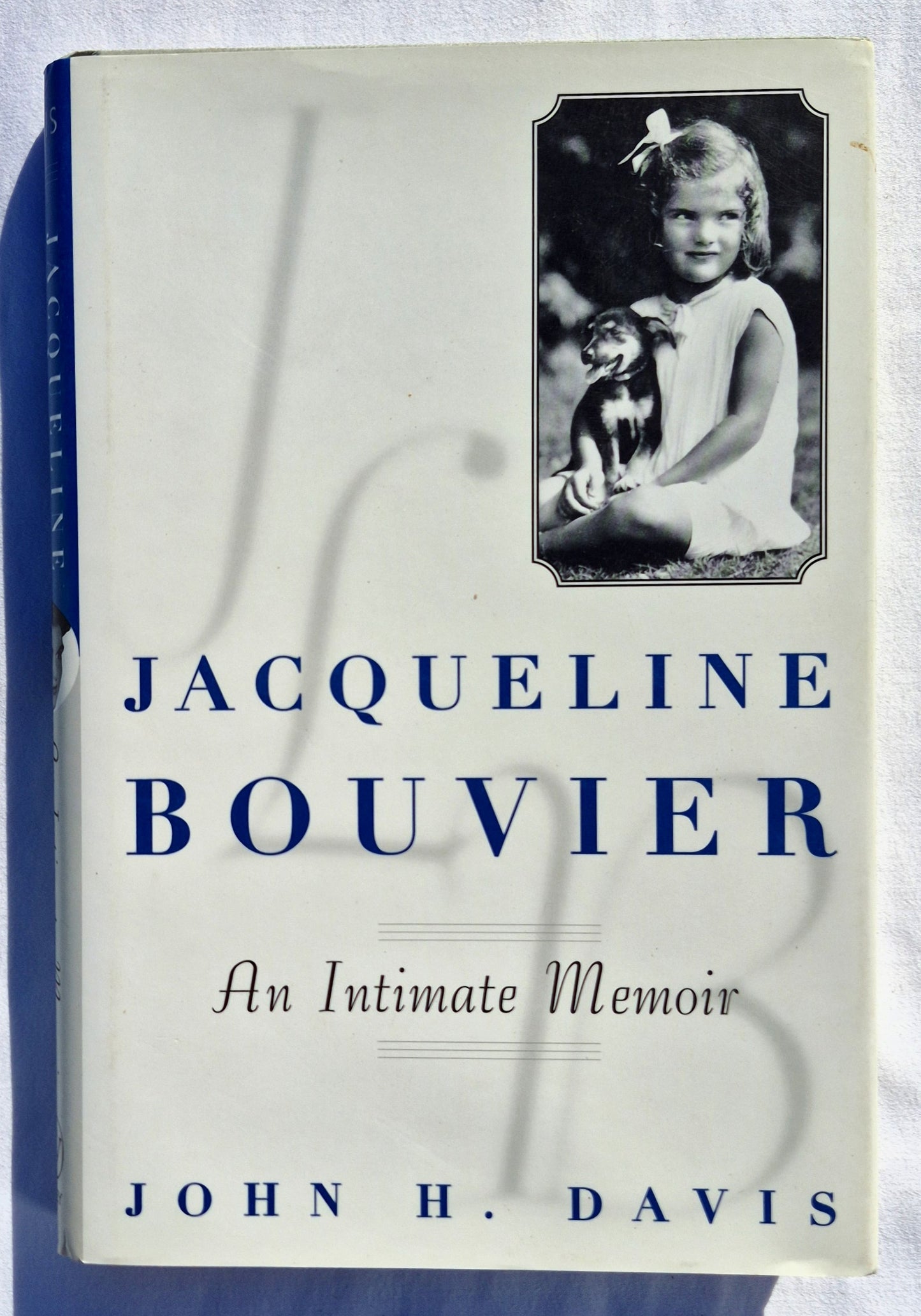 Jacqueline Bouvier: Eine intime Biografie von John H. Davis (Wie neu, 1996, HC, 208 Seiten, John Wiley & Sons, Inc.)