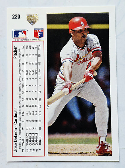 Scott Bailes California Angels Relief Pitcher 1992 Score #331 Baseballkarte (Exzellent)