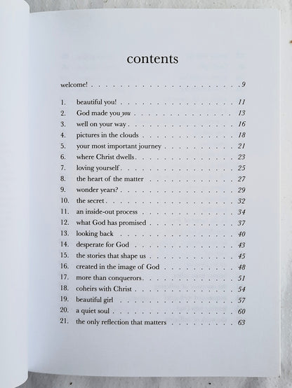 Beautiful Me: Believing God's Truth About You by Stasi Eldredge (Like new, 2016, Pbk, 238 pages, David C Cook)