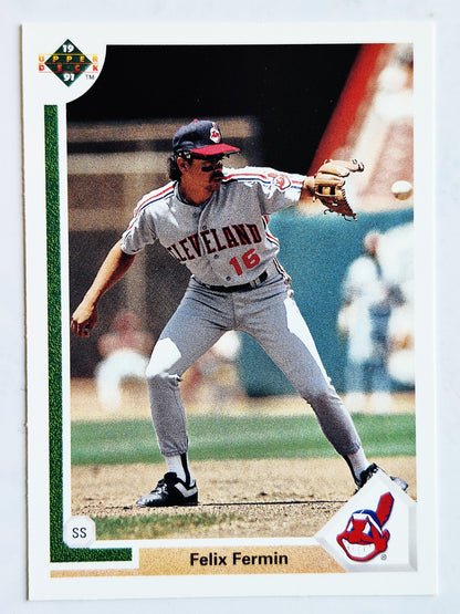 Scott Bailes California Angels Relief Pitcher 1992 Score #331 Baseballkarte (Exzellent)