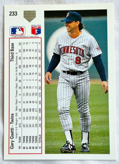 Scott Bailes California Angels Relief Pitcher 1992 Score #331 Baseballkarte (Exzellent)