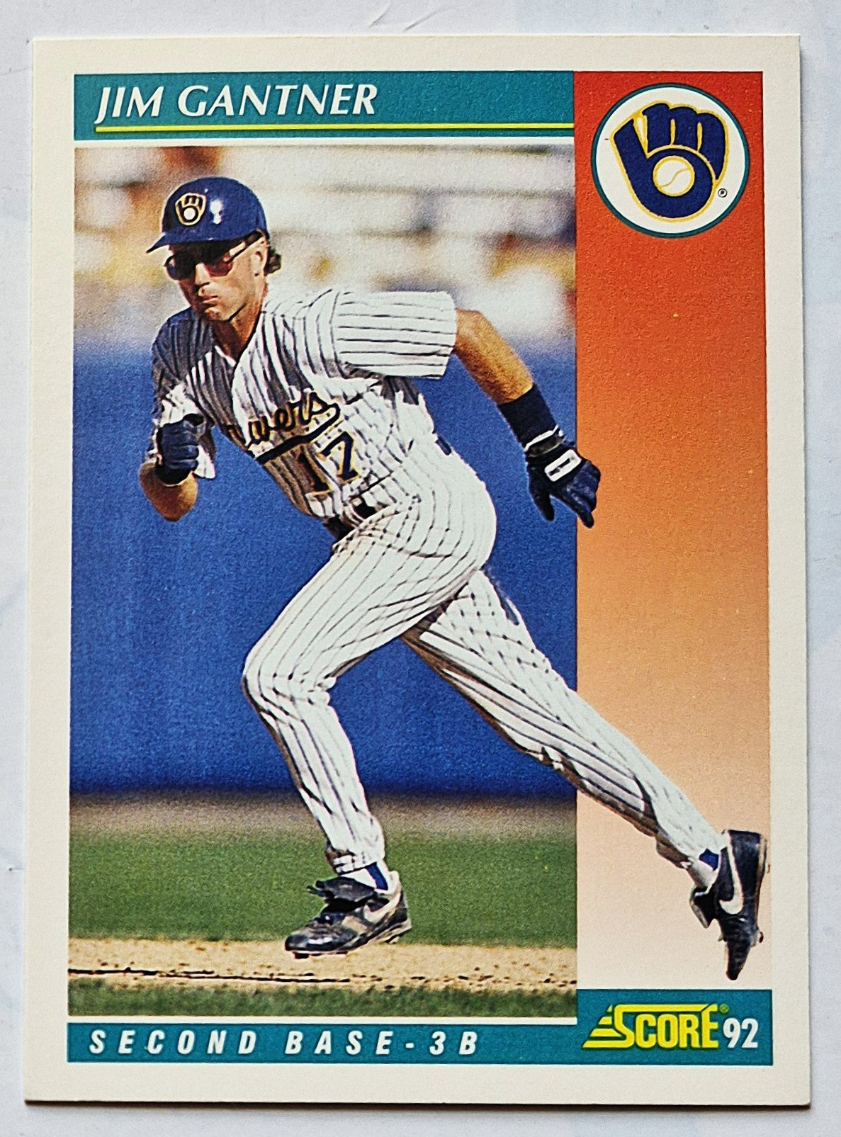 Scott Bailes California Angels Relief Pitcher 1992 Score #331 Baseballkarte (Exzellent)